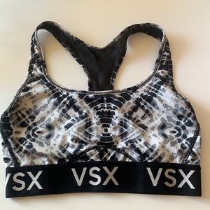 Victoria’s Secret Sport B&W Patterened Sports Bra